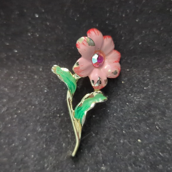 Pink Flower Vintage Pin with Green Leaves Gold Stem and Accents with Crystal - Picture 2 of 5